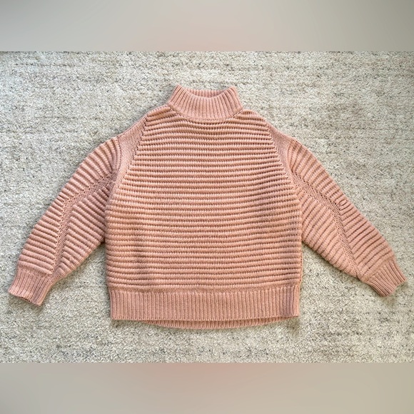 H&M Sweater - Picture 1 of 4